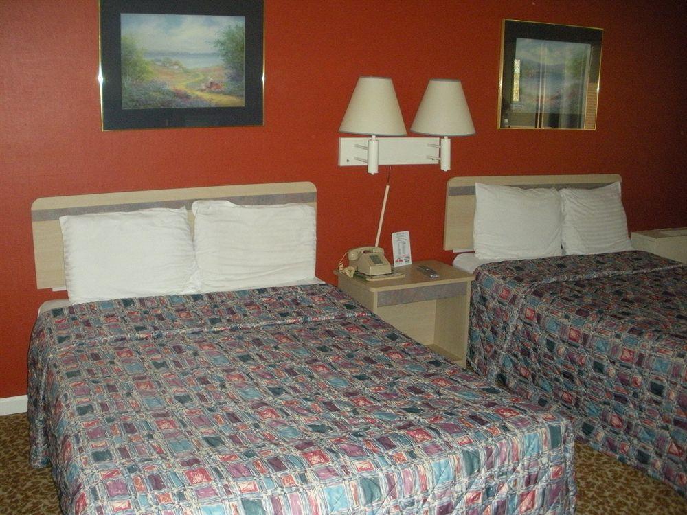Regency Inn And Conference Center Clinton Luaran gambar