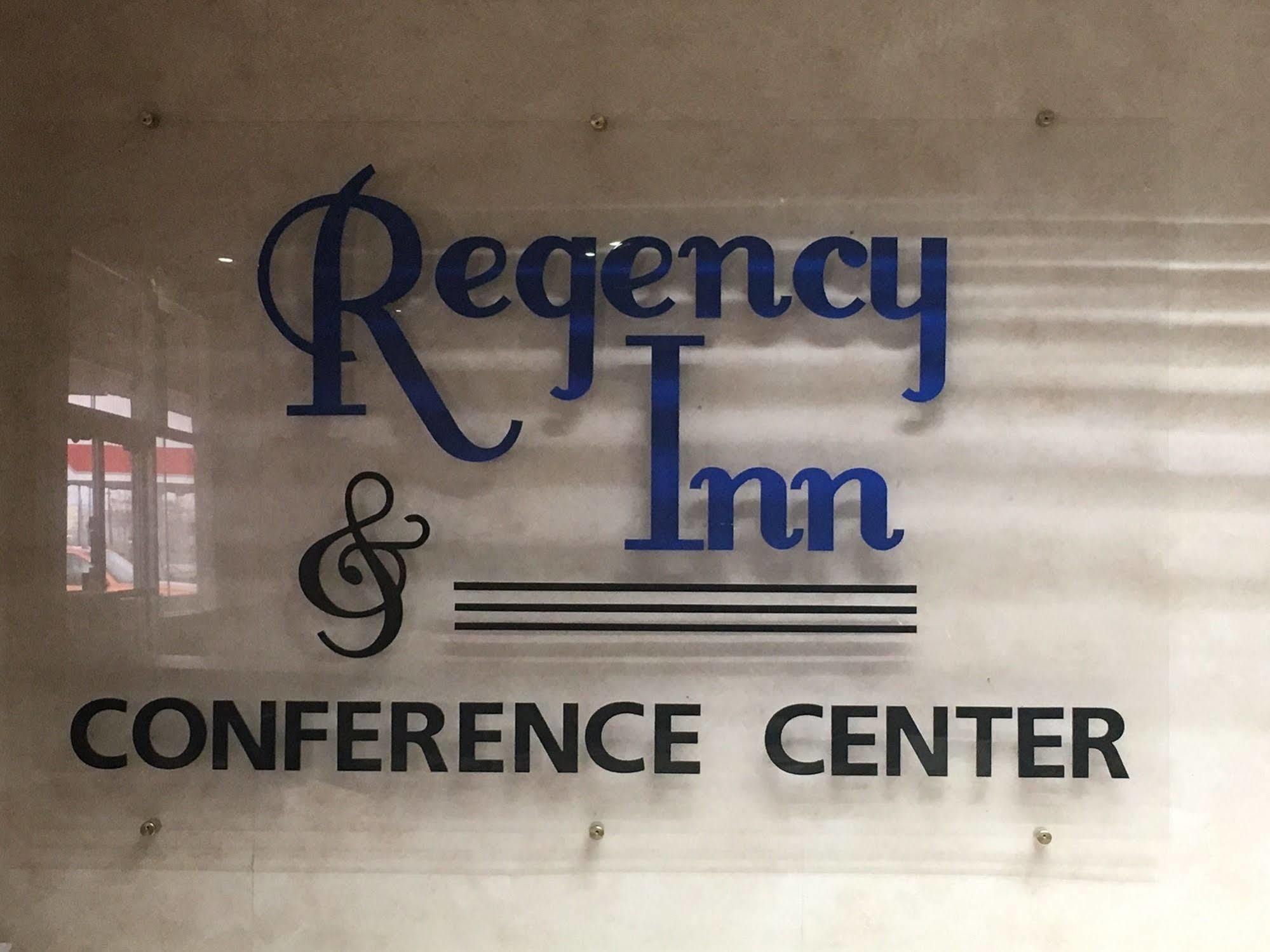 Regency Inn And Conference Center Clinton Luaran gambar